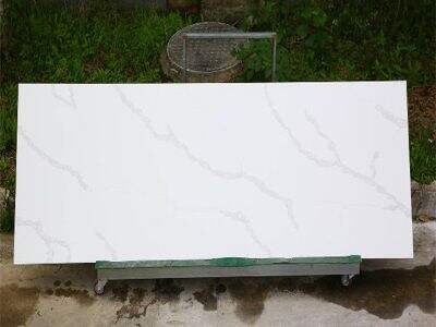 IsiQuartz Stone: Ukugxilisa Okulandelile Kwezinto Ezikhulu Nokuthi Okuyindlela Lwesintu